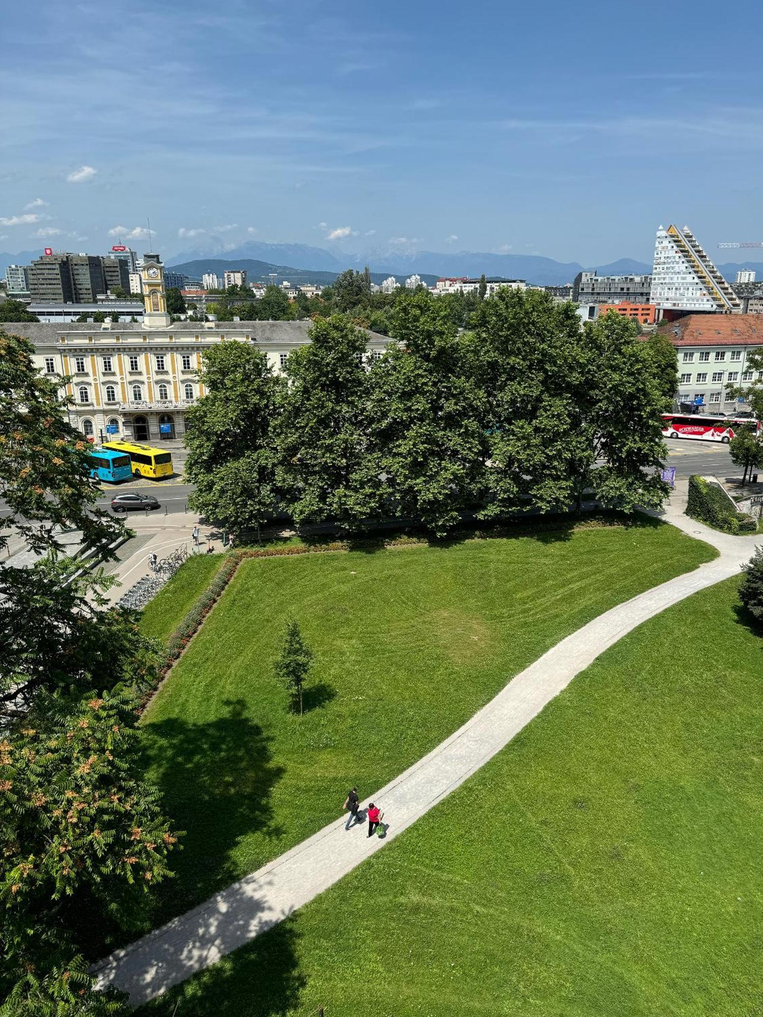 Luxe Penthouse With A Castle View Lubiana Esterno foto