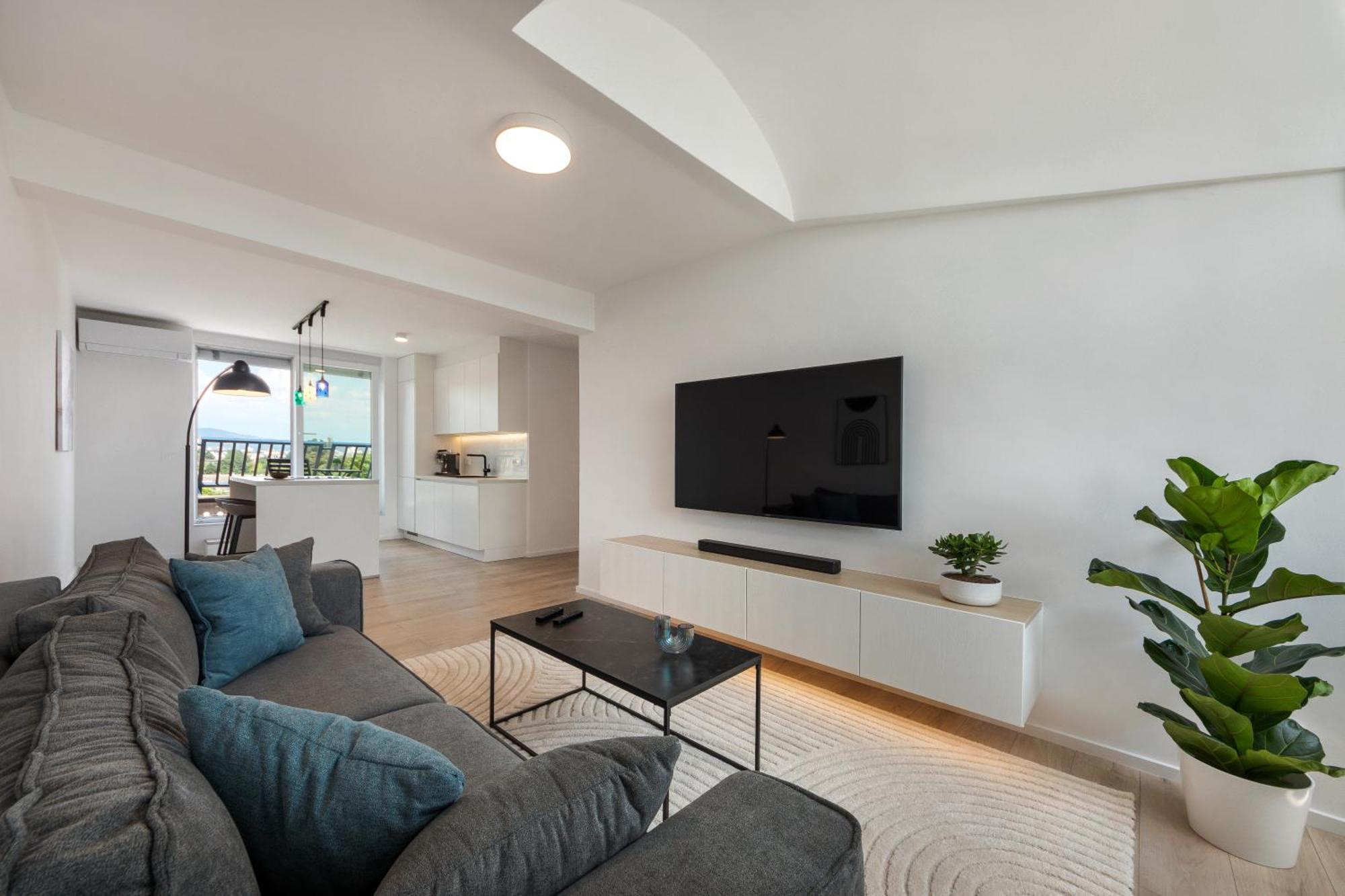 Luxe Penthouse With A Castle View Lubiana Esterno foto