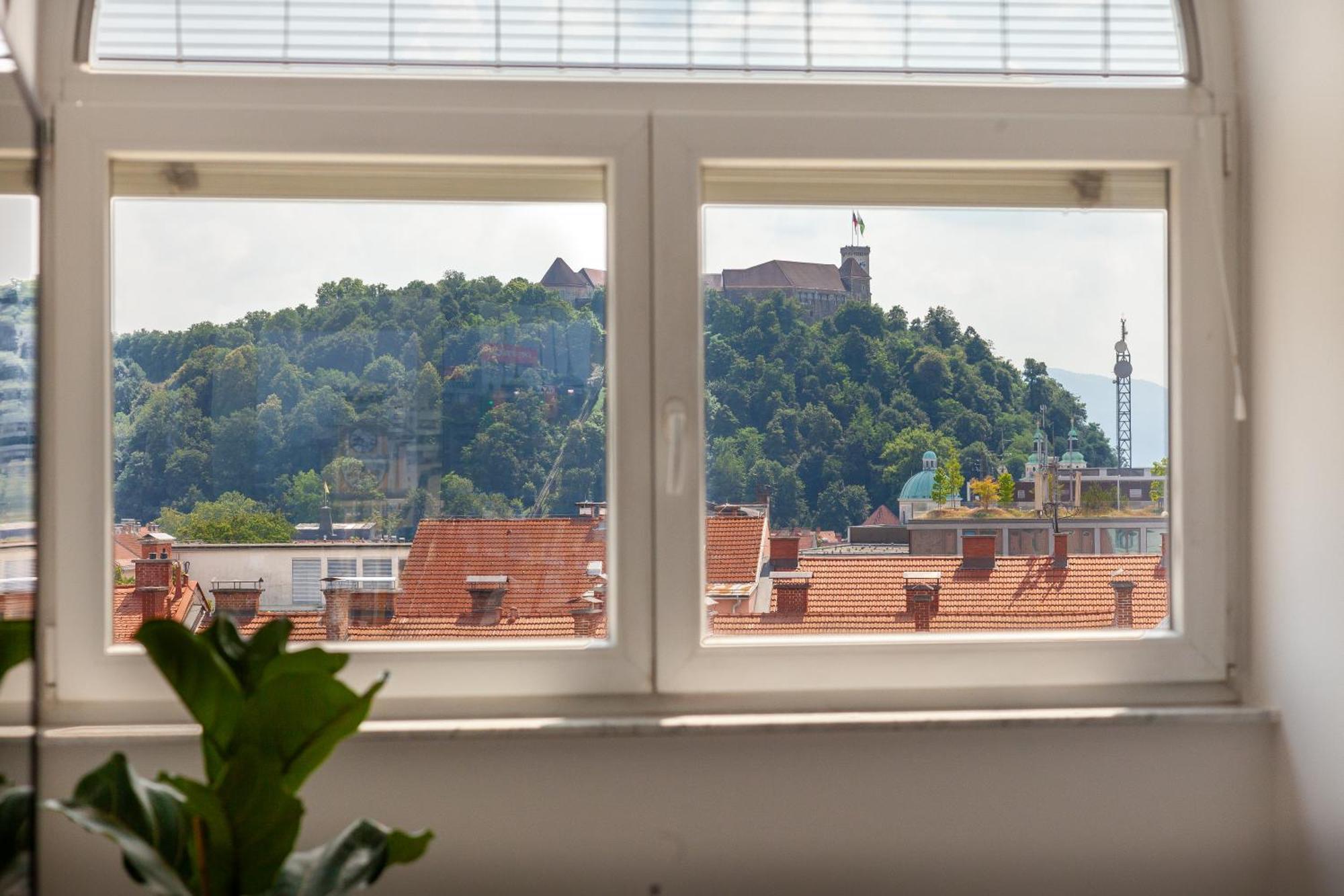 Luxe Penthouse With A Castle View Lubiana Esterno foto